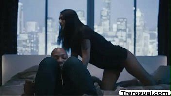 Negro Se Folla A La Esposa De TS Khloes Por El Culo XVIDEOS