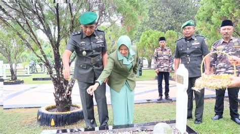 Hari Juang TNI AD Ke 77 Danrem 031 WB Pimpin Upacara Dan Ziarah Ke TMP