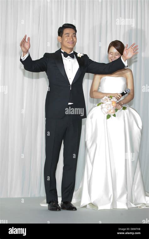 Baek Ji-Young and Jeong Seo Kwon's wedding in Seoul, South Korea on ...