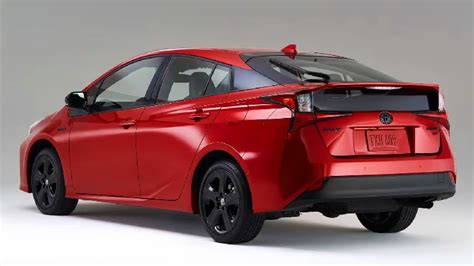 Toyota Prius Hybrid 2022 Review