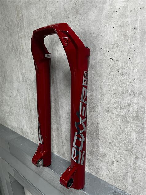 Rockshox Boxxer Casting Mm Rot Bikemarkt Mtb News De