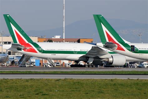 Boeing 777 243 ER Alitalia EI DBK Two Different Reds Flickr