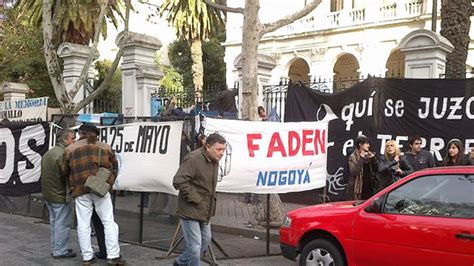 Con Una Gran Caravana Arranc El Jucio Por La Masacre De Calle Juan B