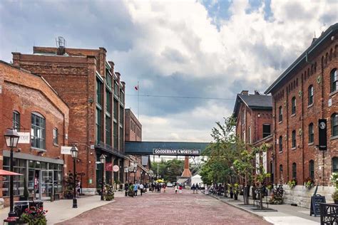 Cobblestones to skyscrapers: Exploring Old Toronto