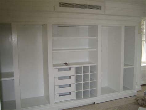 Шкафчик с раздвижными дверцами своими руками 85 фото