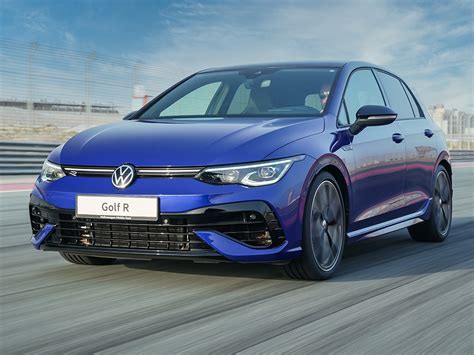 First Drive 2022 Volkswagen Golf R In The UAE DriveArabia