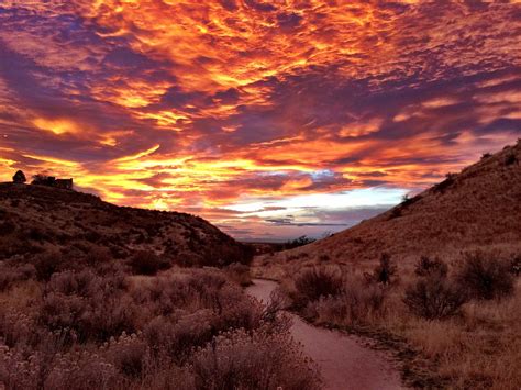 Sunset In The Boise Foothills Idaho Adventure Pretty Places Boise City