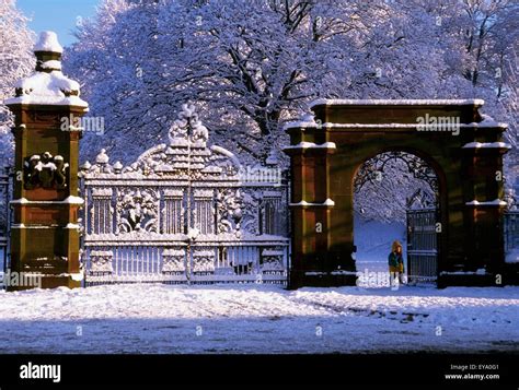 Winter Scene In Ormeau Park Belfast Ireland Stock Photo Alamy