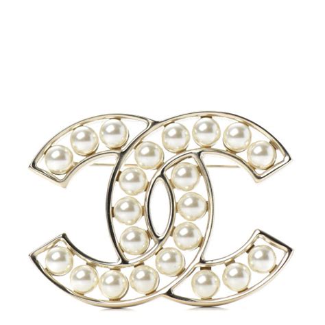 CHANEL Pearl CC Brooch Light Gold 716849 FASHIONPHILE