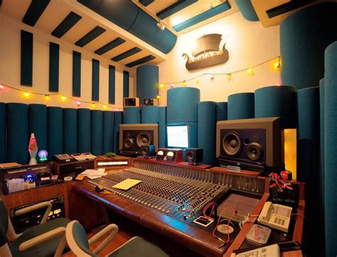 Pro Audio - Acoustic Treatment for your Studio - Recording & Mixing