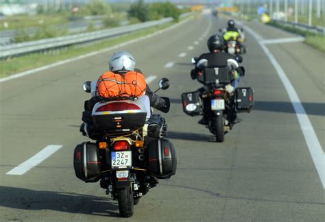 Wakacje z motocyklowym biurem podróży Czy zorganizowana wyprawa