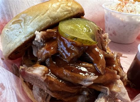 Local Flavor Lynnie Ques Pulled Pork And Bbq Mussels Fly High The Lansing Journal