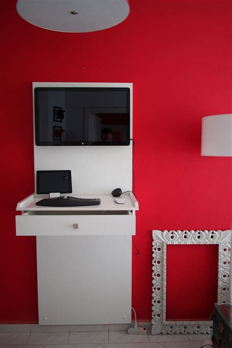 Standing Desks (2012-2022) | Michell Zappa