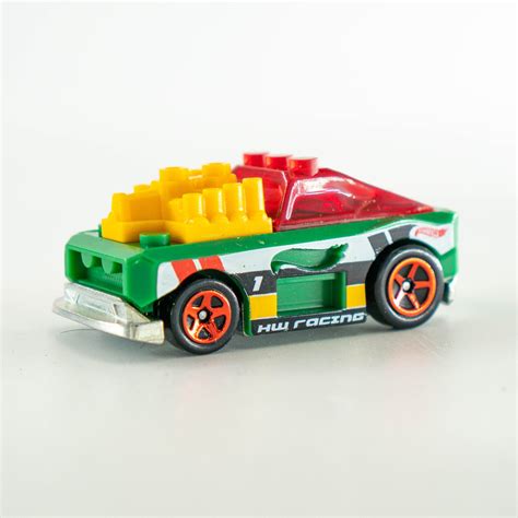 Машинка Hot Wheels Lego Custom Small Block Green Коллекционная купить с доставкой по выгодным