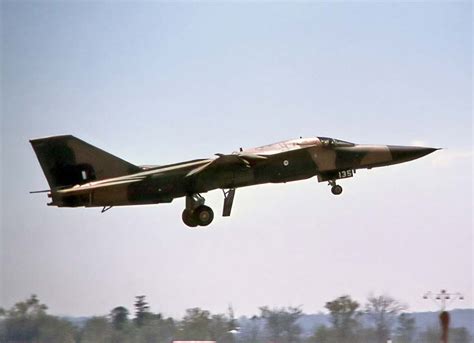 General Dynamics F-111 Aardvark - Fly a jet fighter