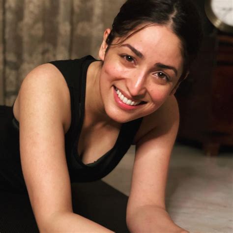 Photos Yami Gautam Aces No Makeup Looks With Absolute Ease Her