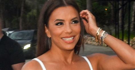 Wskoczy A W Wi Zane Bikini Paseczki Wysz Y Na Pierwszy Plan Wp Kobieta