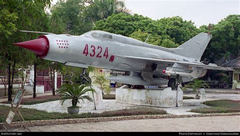 Aircraft Photo of 4324 | Mikoyan-Gurevich MiG-21PF | Vietnam - Air ...