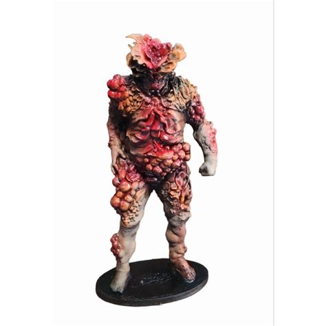 Boneco Estatueta Bloater Baiacu Em Resina The Last Of Us Geek