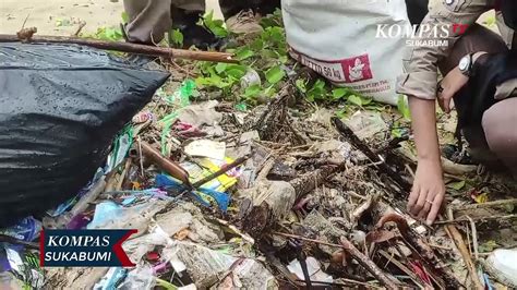 Ratusan Siswa Dan Guru Gelar Aksi Pungut Sampah Di Pantai Video