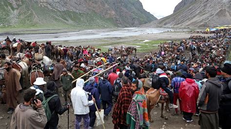 Amarnath Yatra Fresh Batch Of 451 Pilgrims Leaves Jammu For Amarnath