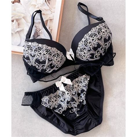 フランデランジェリー fran de lingerie 新作続々 ペアブラジャー ペアブラジャーワイヤー有り ブラジャーショーツセット返品不可商品 ブラック ファッション