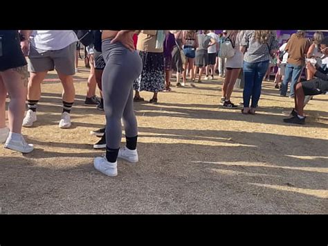 Grey Leggings Latina Booty Candid XVIDEOS