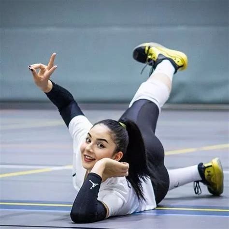 She Knows She Has The Winner Nudes VolleyballGirls NUDE PICS ORG