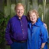 bill and gloria gaither Official Music Videos and Songs