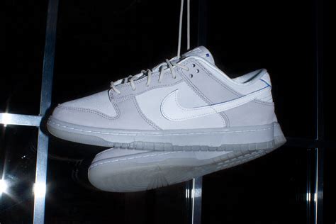 NIKE DUNK LOW - PURE PLATINUM – Premier