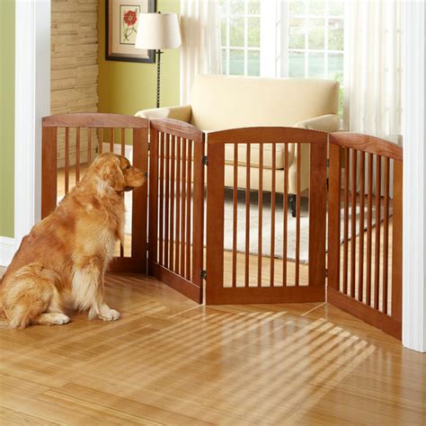 panel zigzag dog gate traditional dog gates   orvis company