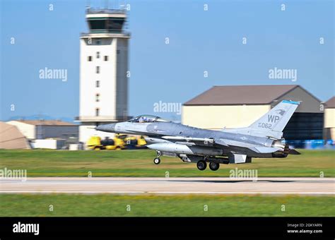 An F 16 Fighting Falcon From The 35th Fighter Squadron Lifts Off Of The Flight Line At Kunsan