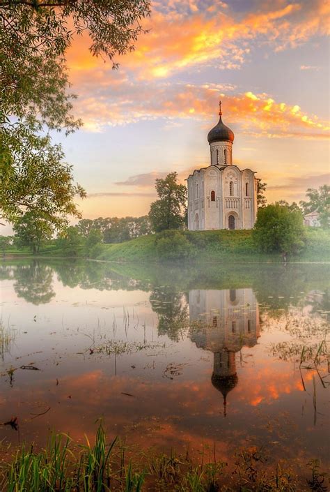 Храм Покрова на Нерли | Пейзажи, Живописные пейзажи, Фоновые рисунки
