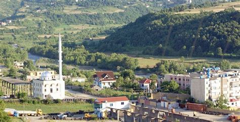 Dhunimi i nënë e bir nga grabitësit flet i afërmi Konica al