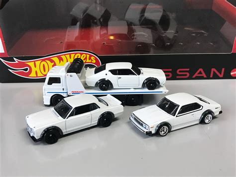 Hot Wheels Premium Diorama Garage Box Nissan Set Loose Not
