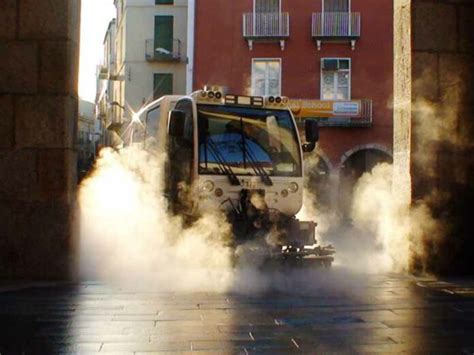 Riprende La Pulizia Strade A Firenze