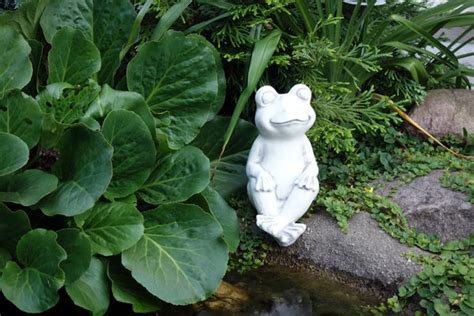 Froggi – der glückliche Frosch - gartendekoparadies.de