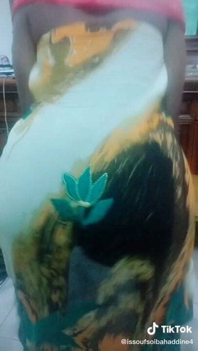 Une Bonne Chienne Free HD Porn Video 8b XHamster