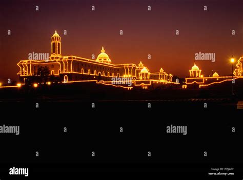 Rashtrapati Bhavan at night, New Delhi, India Stock Photo - Alamy