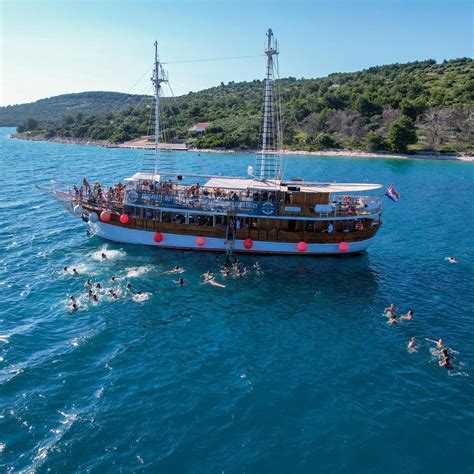 Out to Sea Boat Party Split 2025 | Buy Tickets Now!