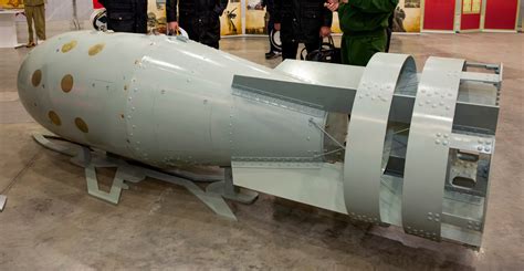 Макет бомбы РДС-4 на выставке посвященной 75-летию 12 ГУ МО РФ в КВЦ ...