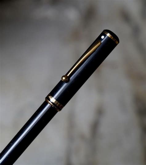 Stylo Plume Sheaffer Connaisseur En Resine Noire Plume En Or Massif