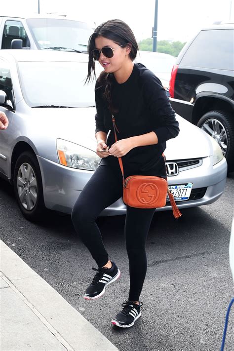 Selena Gomez Summer Airport Outfit Jfk Airport In Nyc June 2015