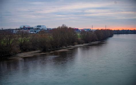 Rijeka Sava U Svom Koritu Ukinute Sve Mjere Obrane Od Poplava Zagreb