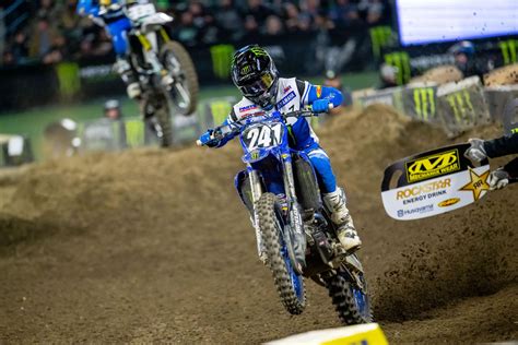 Bennick Wins Supercross Futures Opener Pro Motocross Championship