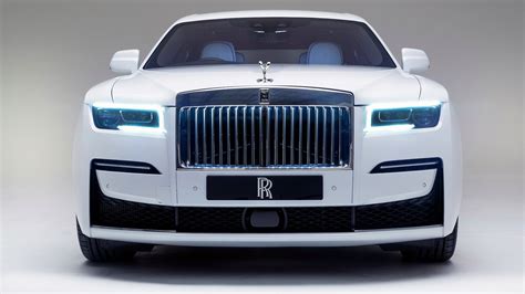 All-New 2021 Rolls-Royce Ghost Gets More Tech, Simplified Style