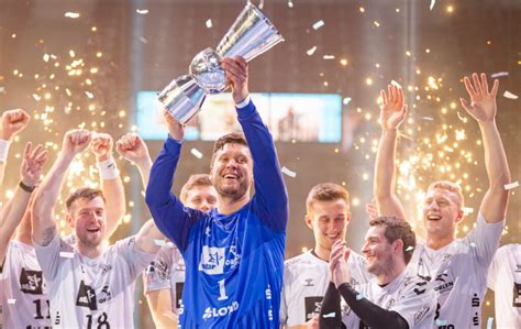 Packendes Spiel Gegen Den Scm Der Thw Kiel Gewinnt Zum Zw Lften Mal