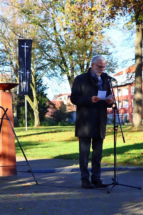 Herten Gedenkveranstaltung Zum Volkstrauertag In Herten