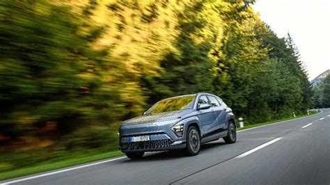 MOTOR Hyundai lanza el Nuevo KONA Eléctrico con una imagen rompedora