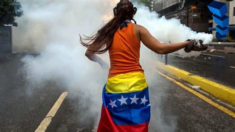 The Art Of Surviving A Venezuela On The Brink Venezuela Al Jazeera